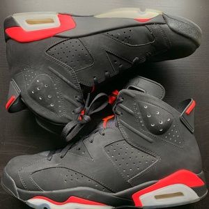 Air Jordan 6 (2014) - Black & Infrared Sz. 11